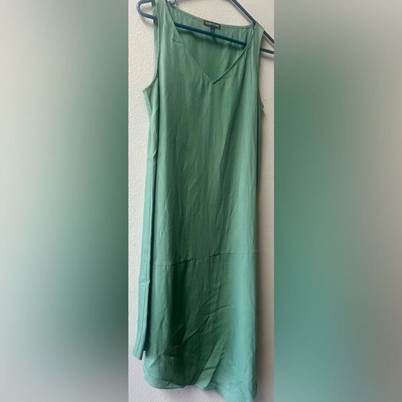 Eileen Fisher Sandwashed Tencel Asymmetrical Shift Dress in Nori Green Size XS - Picture 4 of 7